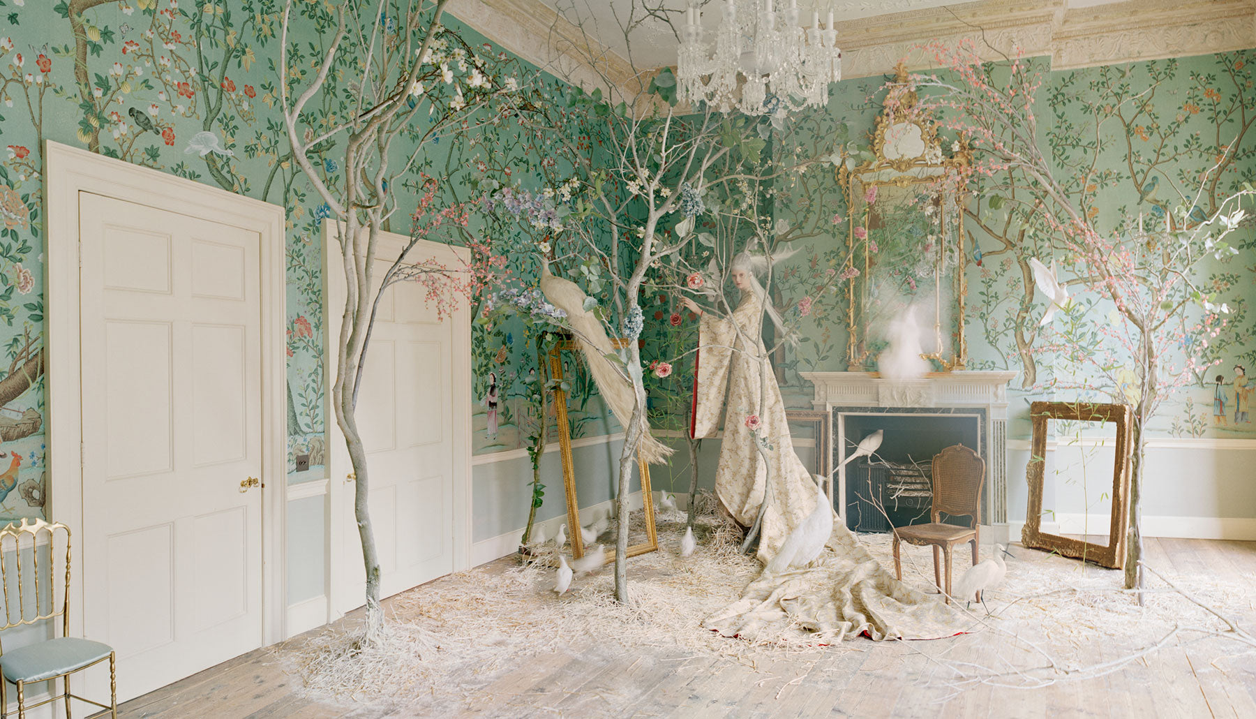 de Gournay: Hand-Painted Interiors
