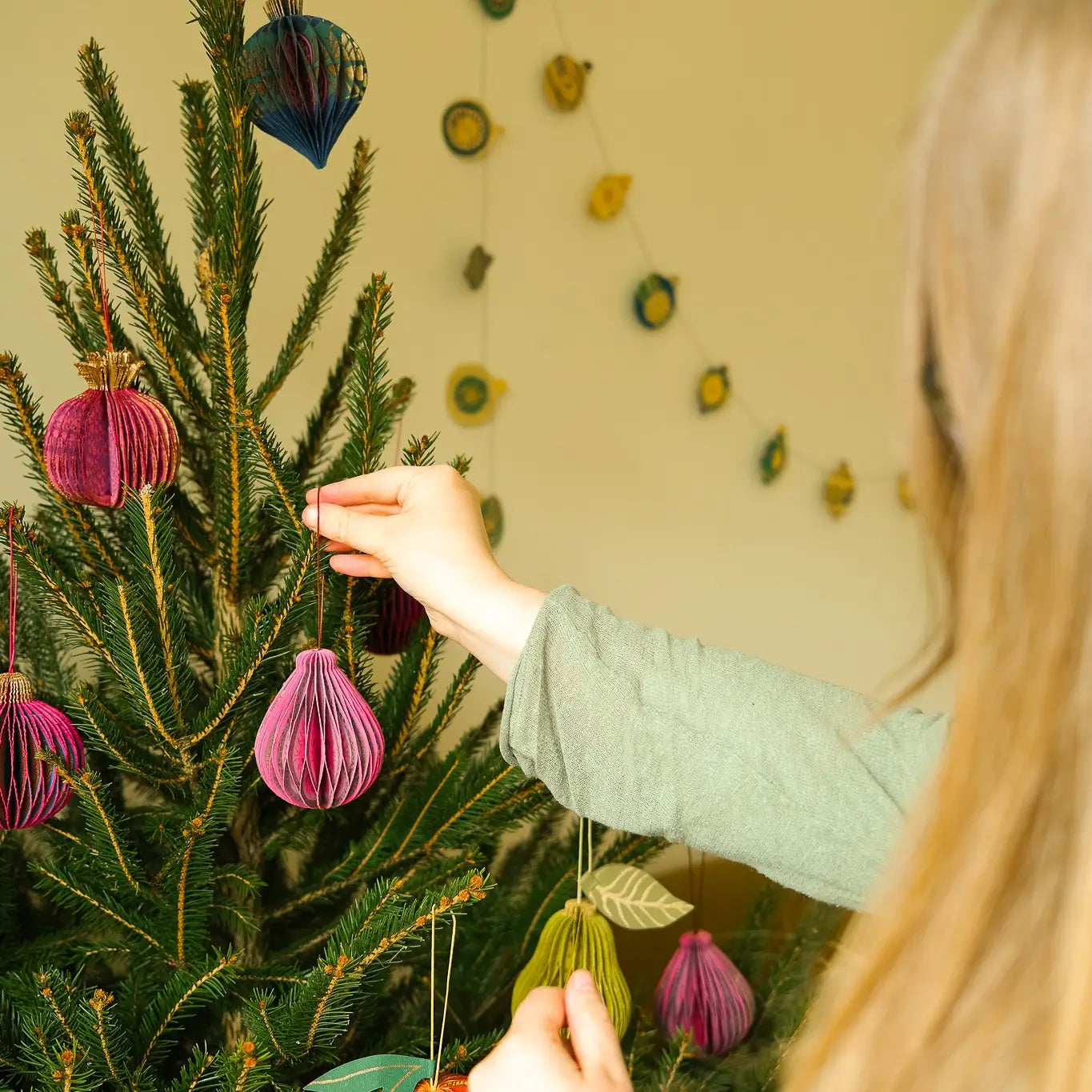 Fig Honeycomb Ornament