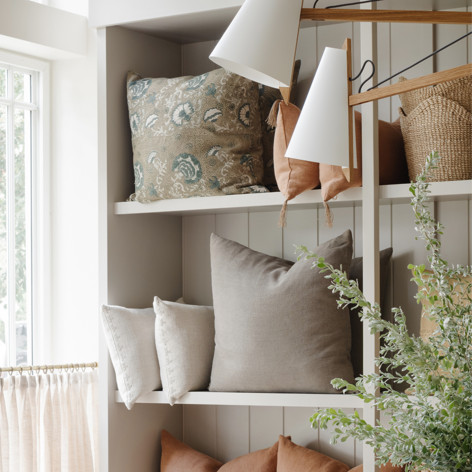 Dahlia Lumbar Pillow