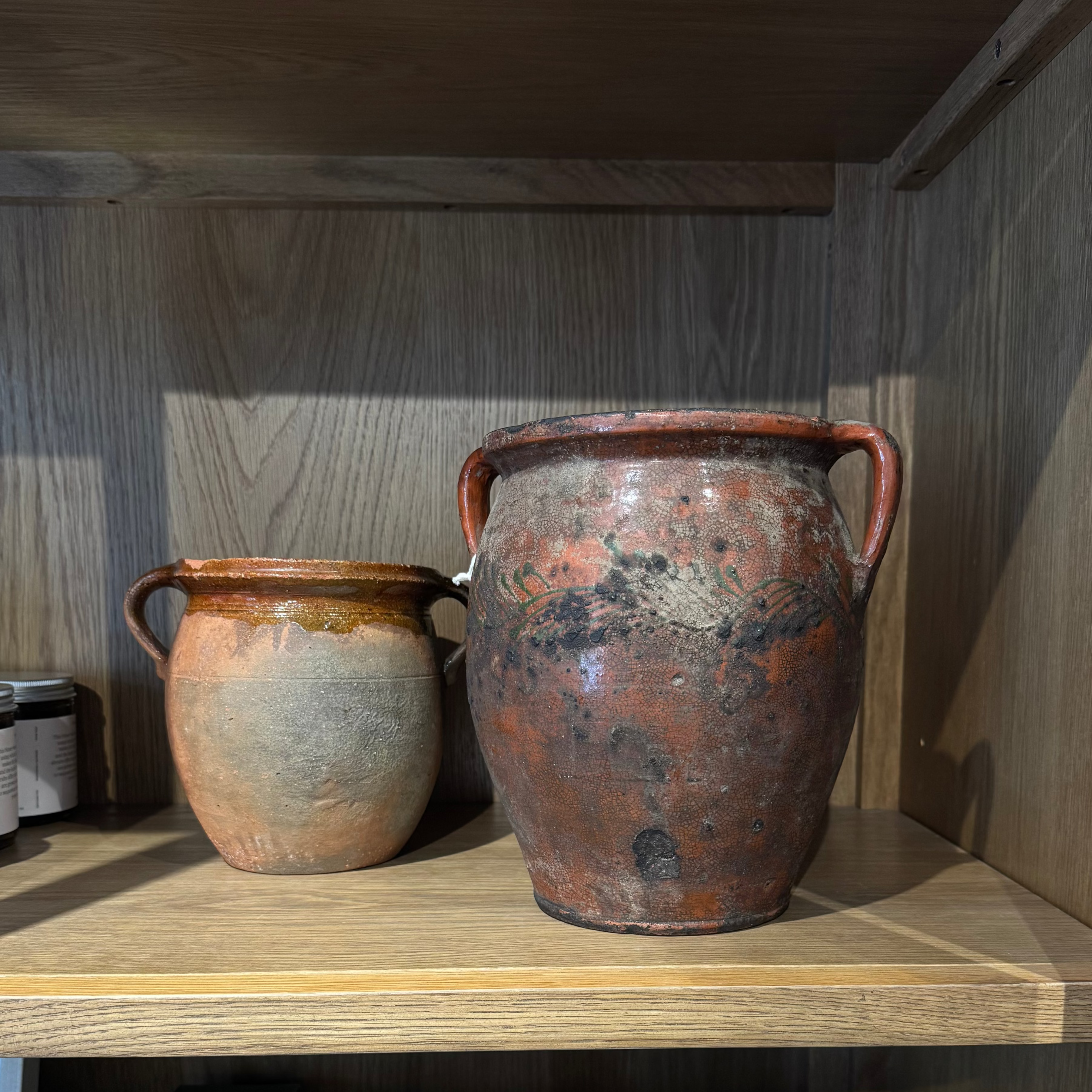 Black & Red Vintage Crock Large