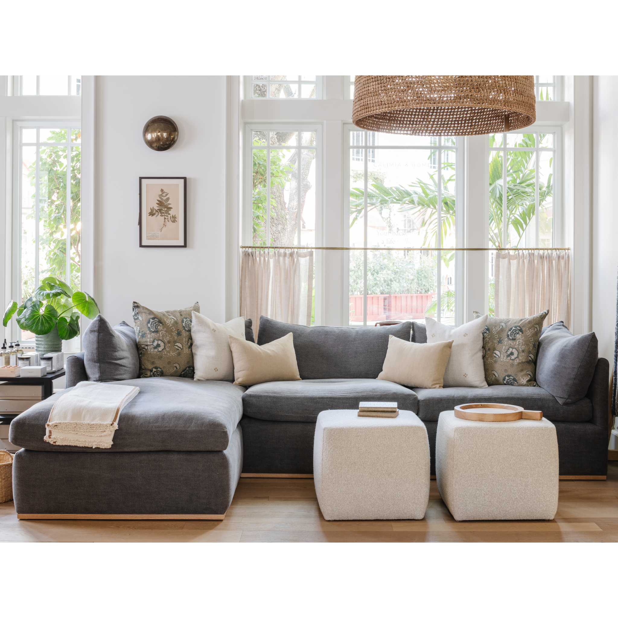 Landis Chaise Sectional - Right Facing