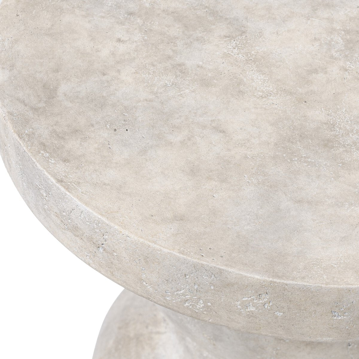 Rivero Outdoor End Table in Aged Fog Concrete – stacked form detail