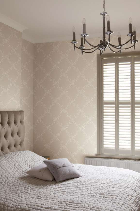Toile Trellis 620 wallpaper lifestyle photo