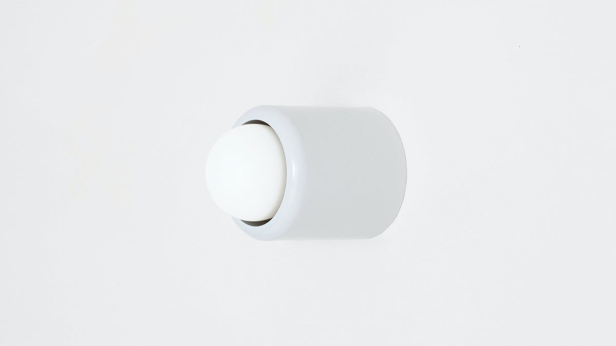 Workstead Park IV in White Enamel