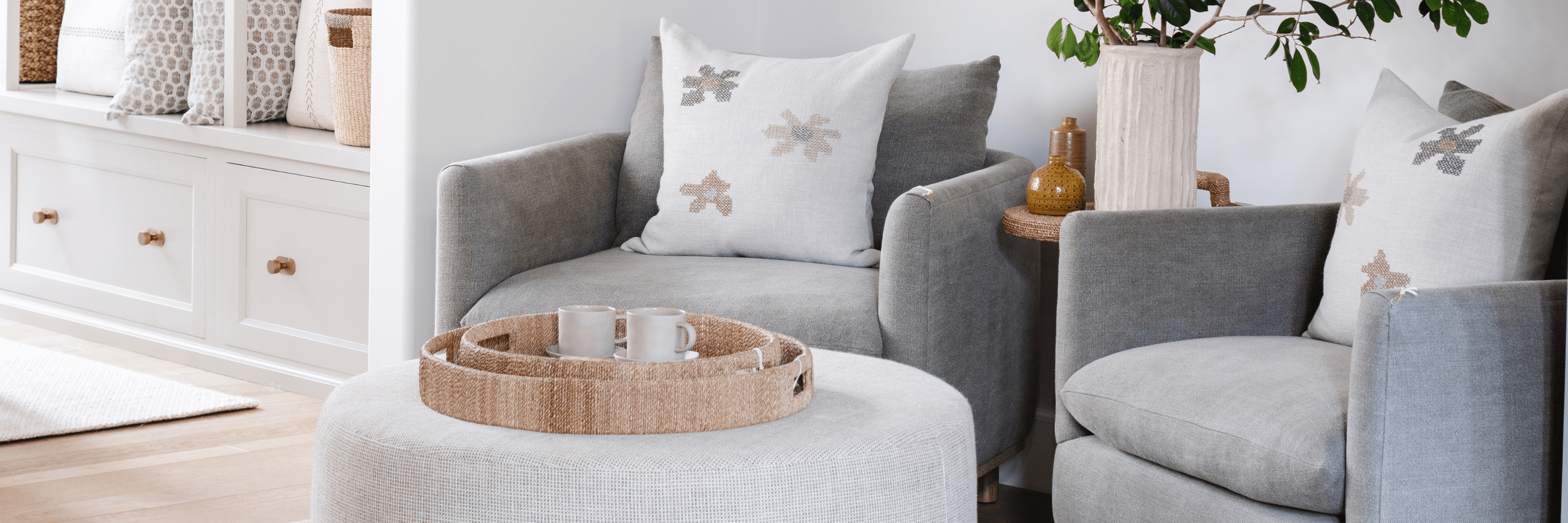 Lounge & Accent Chairs
