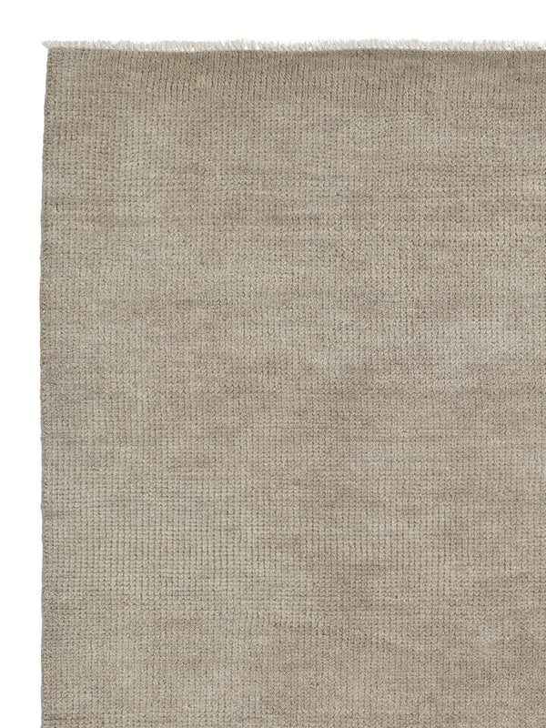 Thatch Rug in Concrete