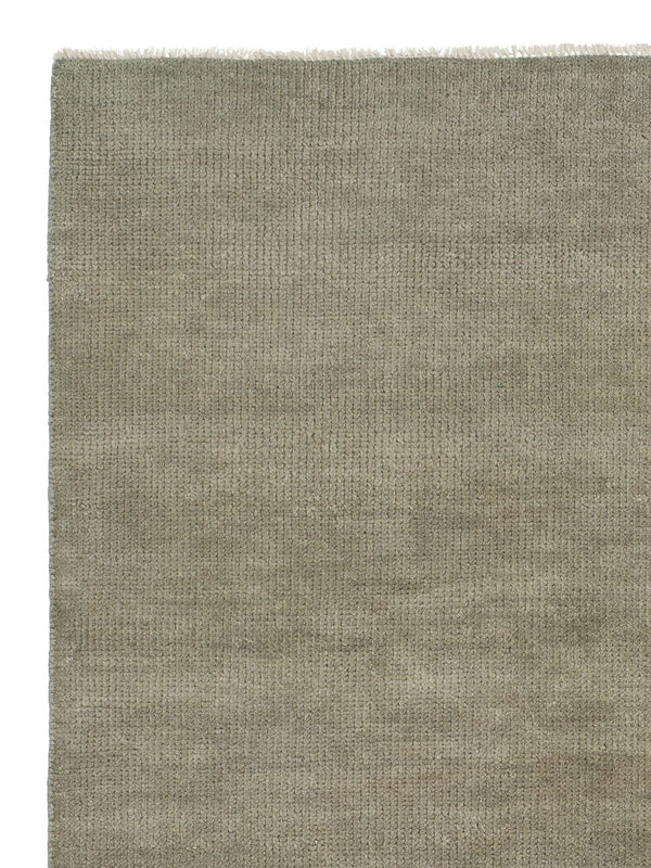 Thatch Rug in Marsh