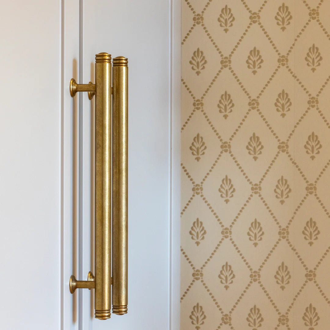 Sutton Appliance Pull