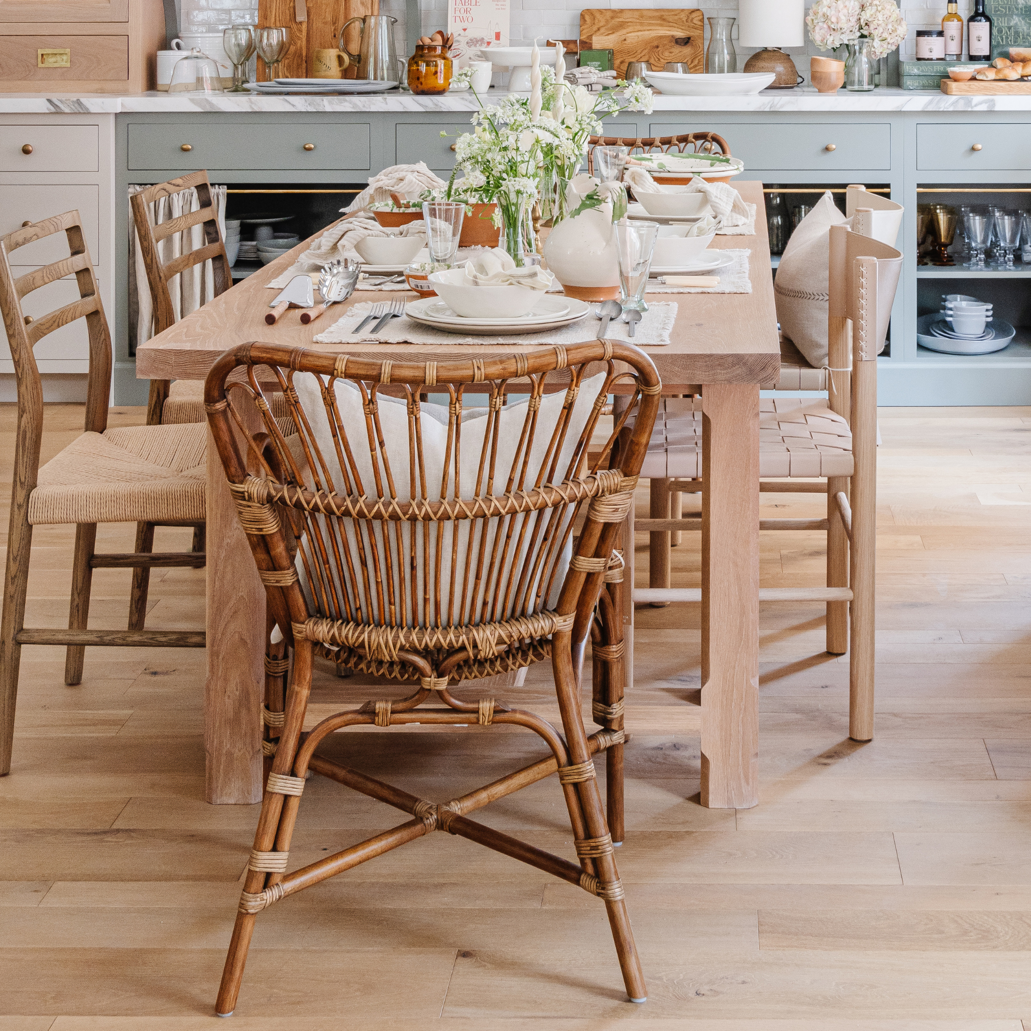 Alhambra Rectangular Dining Table