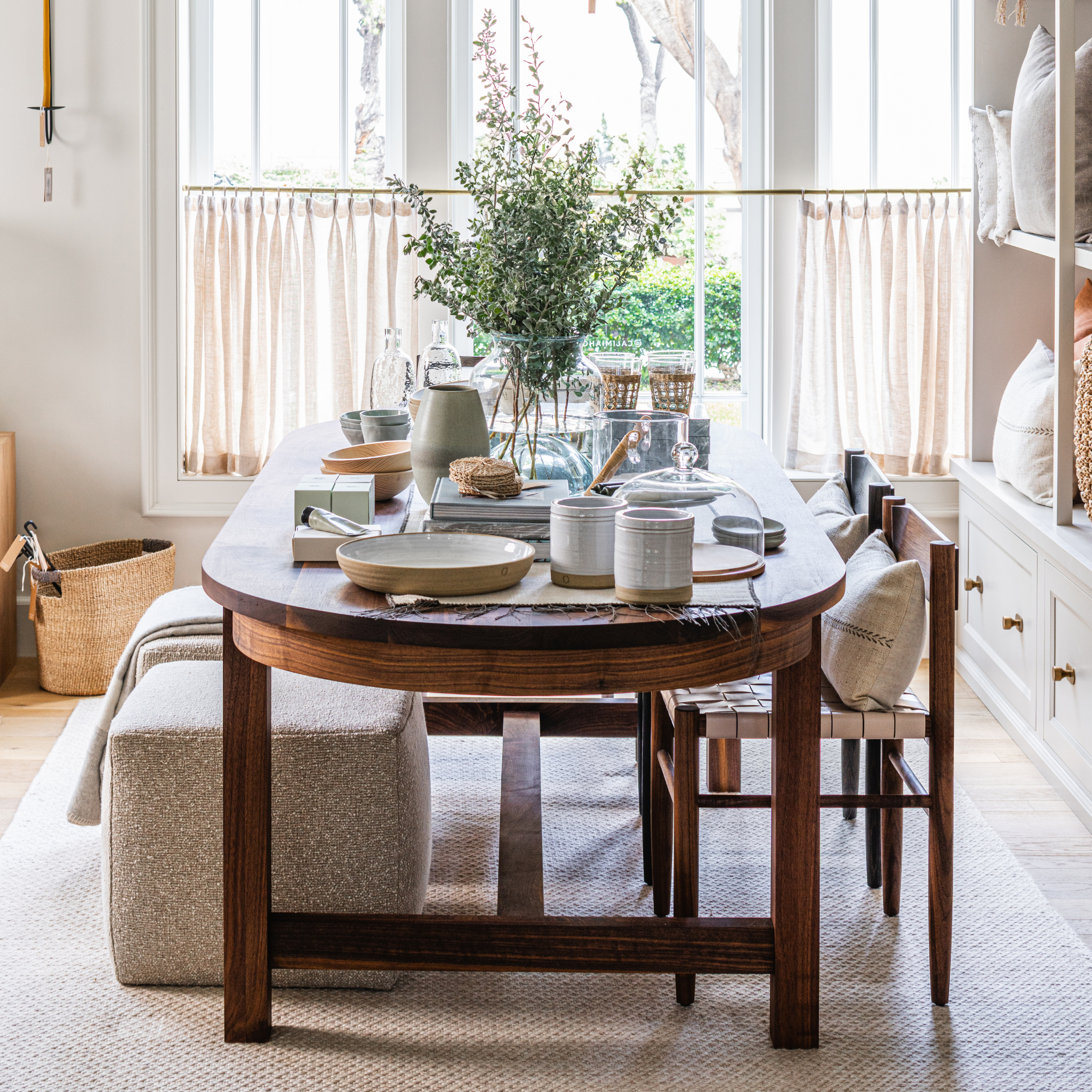 Granada Oval Dining Table