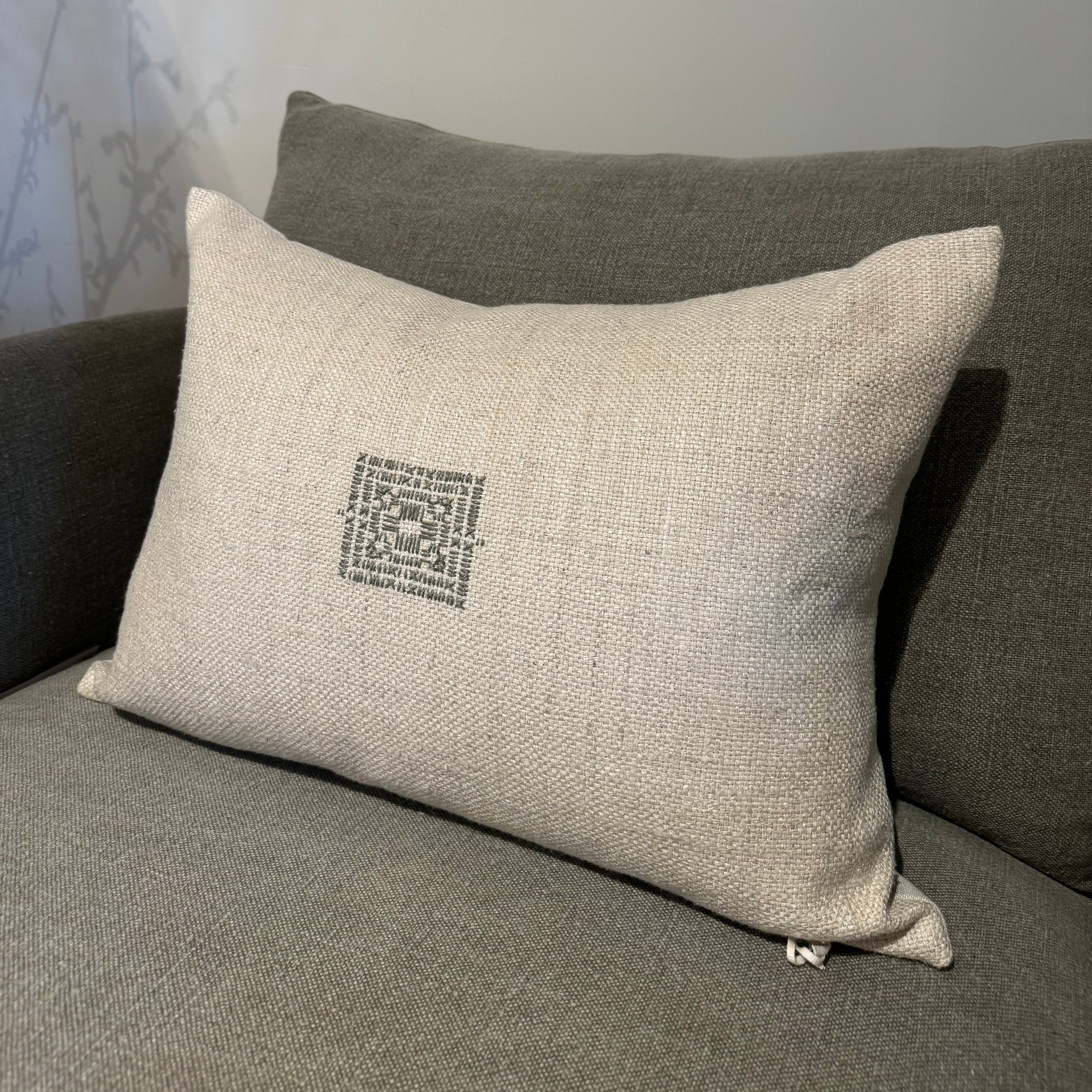 Surina Lumbar Pillow