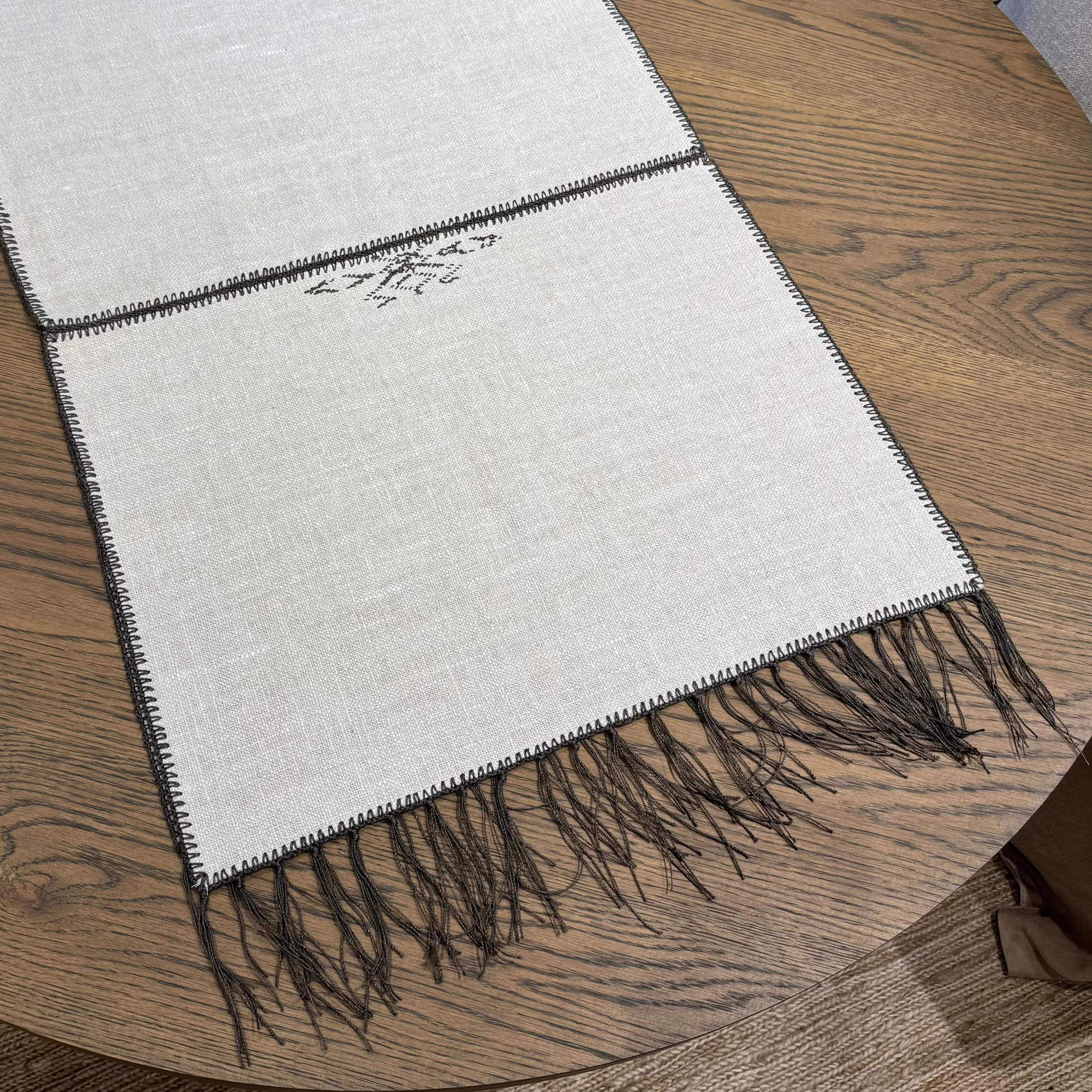 Noa Cream & Chocolate Table Runner