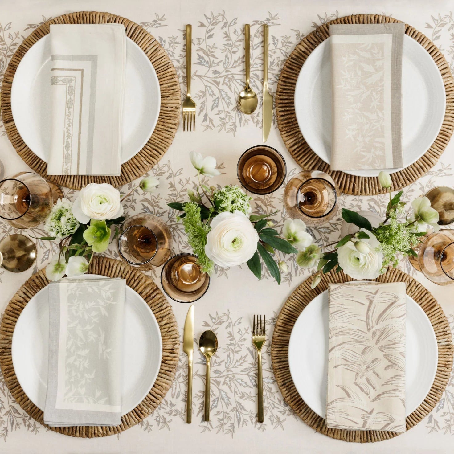 Holly Vine Natural Tablecloth