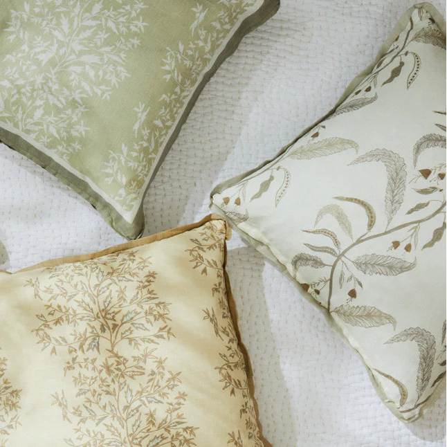 Tuileries Natural Pillow