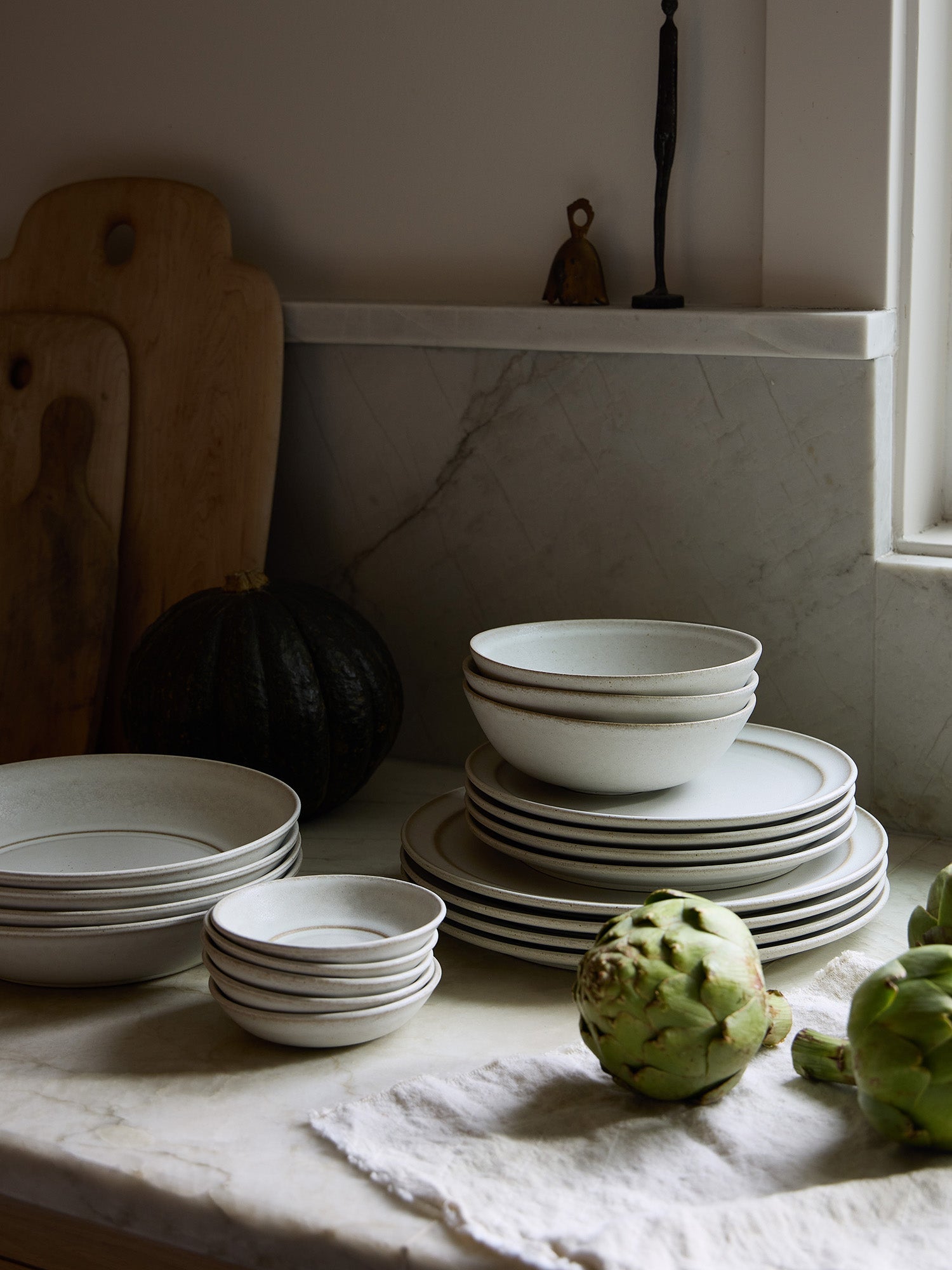 Standard Affair Snack Bowl with place setting and tableware