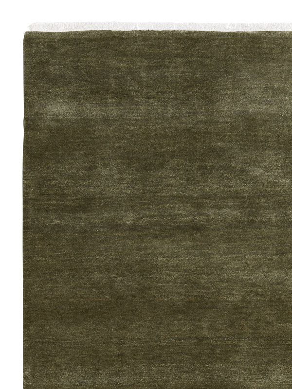 Agra Rug in Artichoke