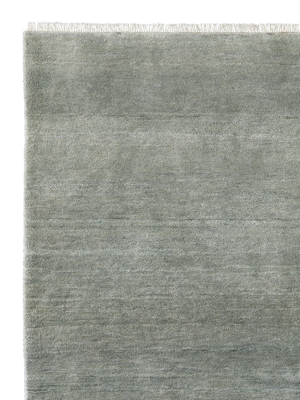 Agra Rug in Moonstone