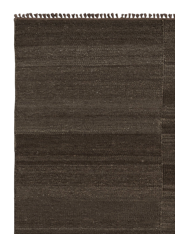 Selva Rug in Walnut