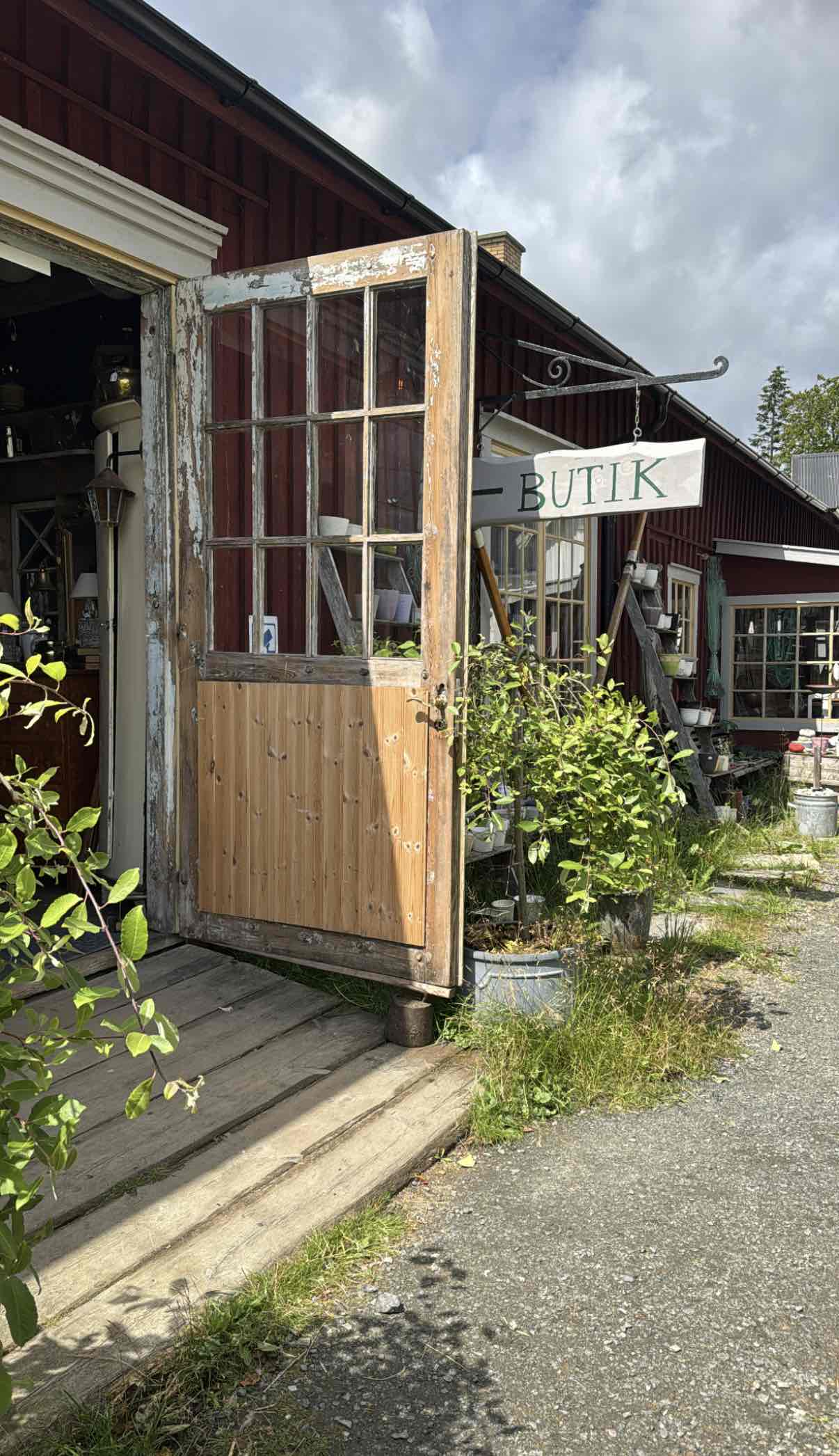 One-of-a-kind vintage, gathered in Sweden.