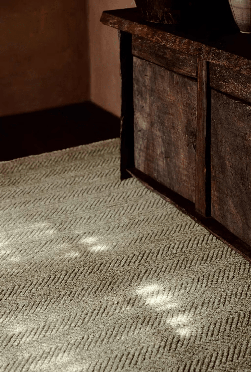 Crest Rug