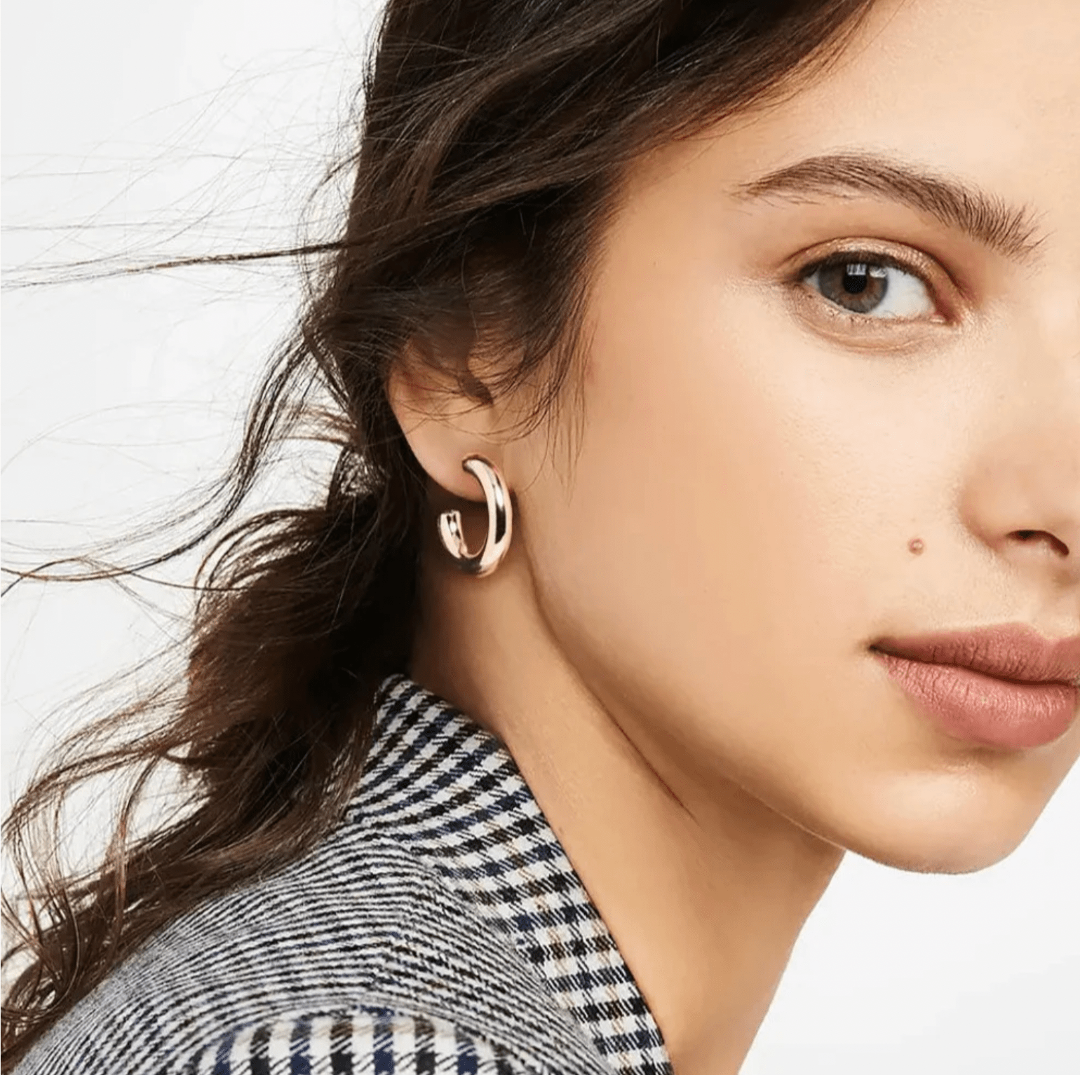 Lightweight gold-filled hoops, detailed view