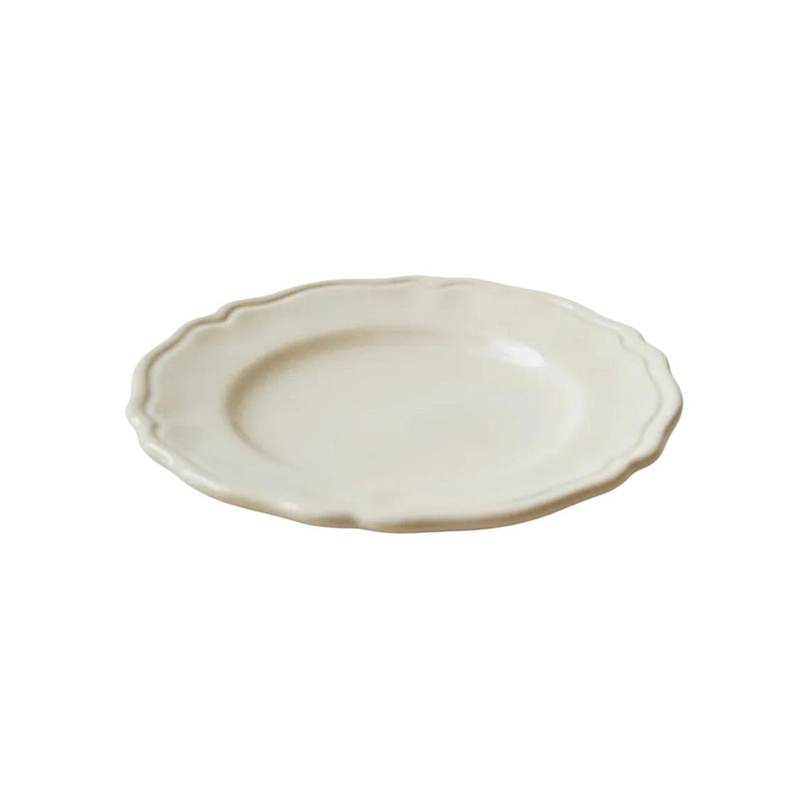 IL Buco Flora Classico side plate in cream ceramic with a scalloped edge inspired by 18th-century Italian design.