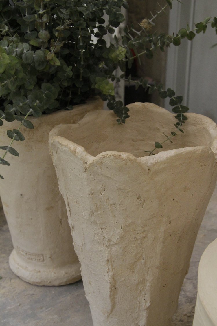 Handmade Cement Tulip Vase - Ivory