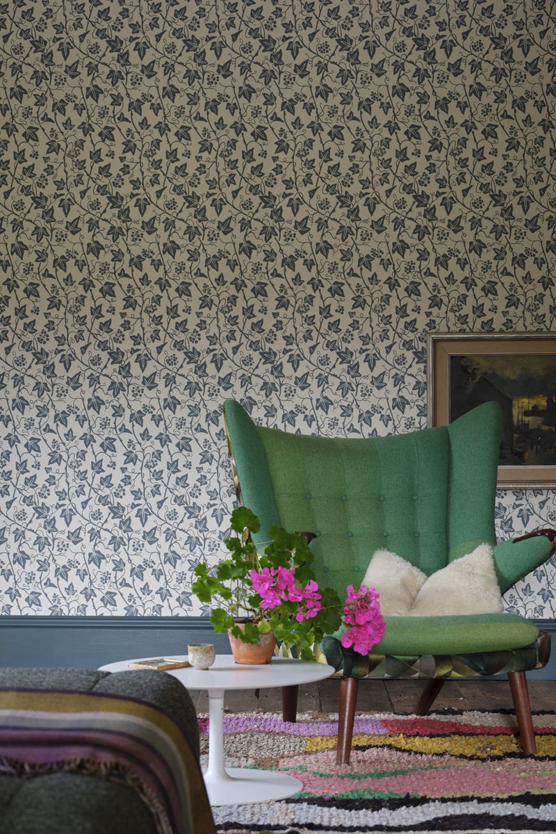Ivy 699 wallpaper lifestyle photo
