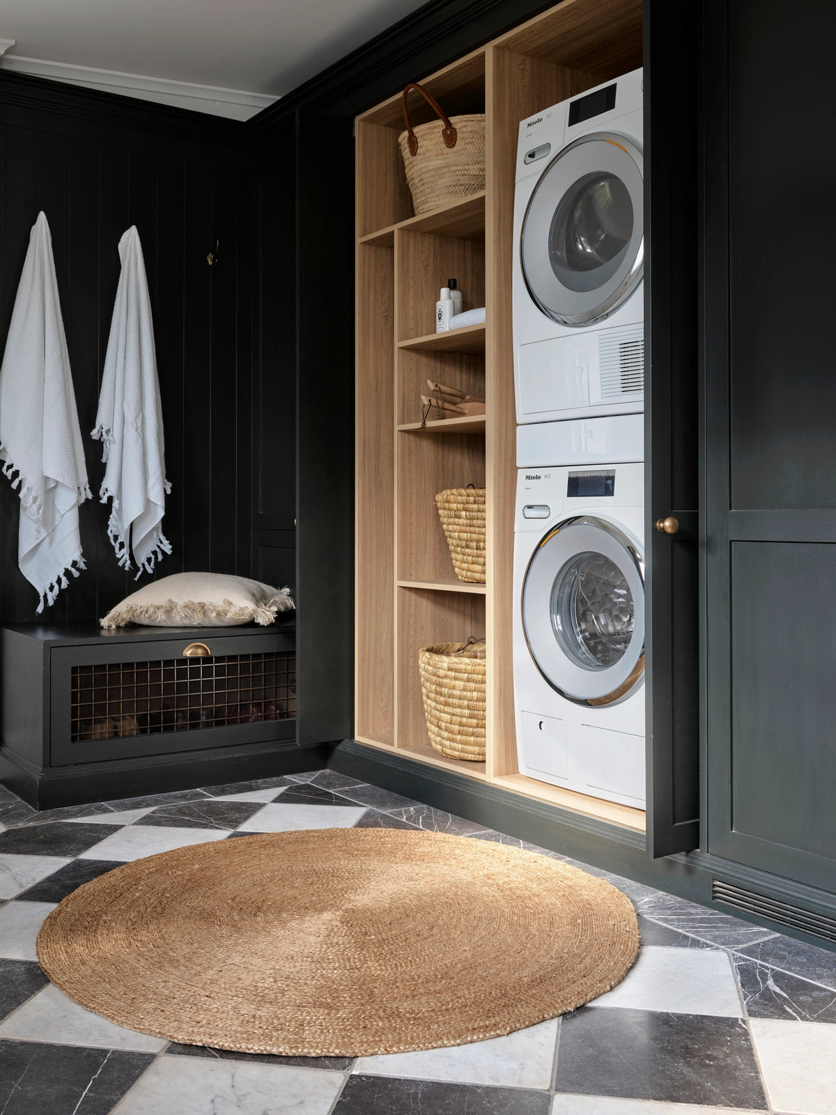 Armadillo Lucine Nook Rug in Natural, detail of the jute weave and texture