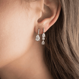 Linea earring detail