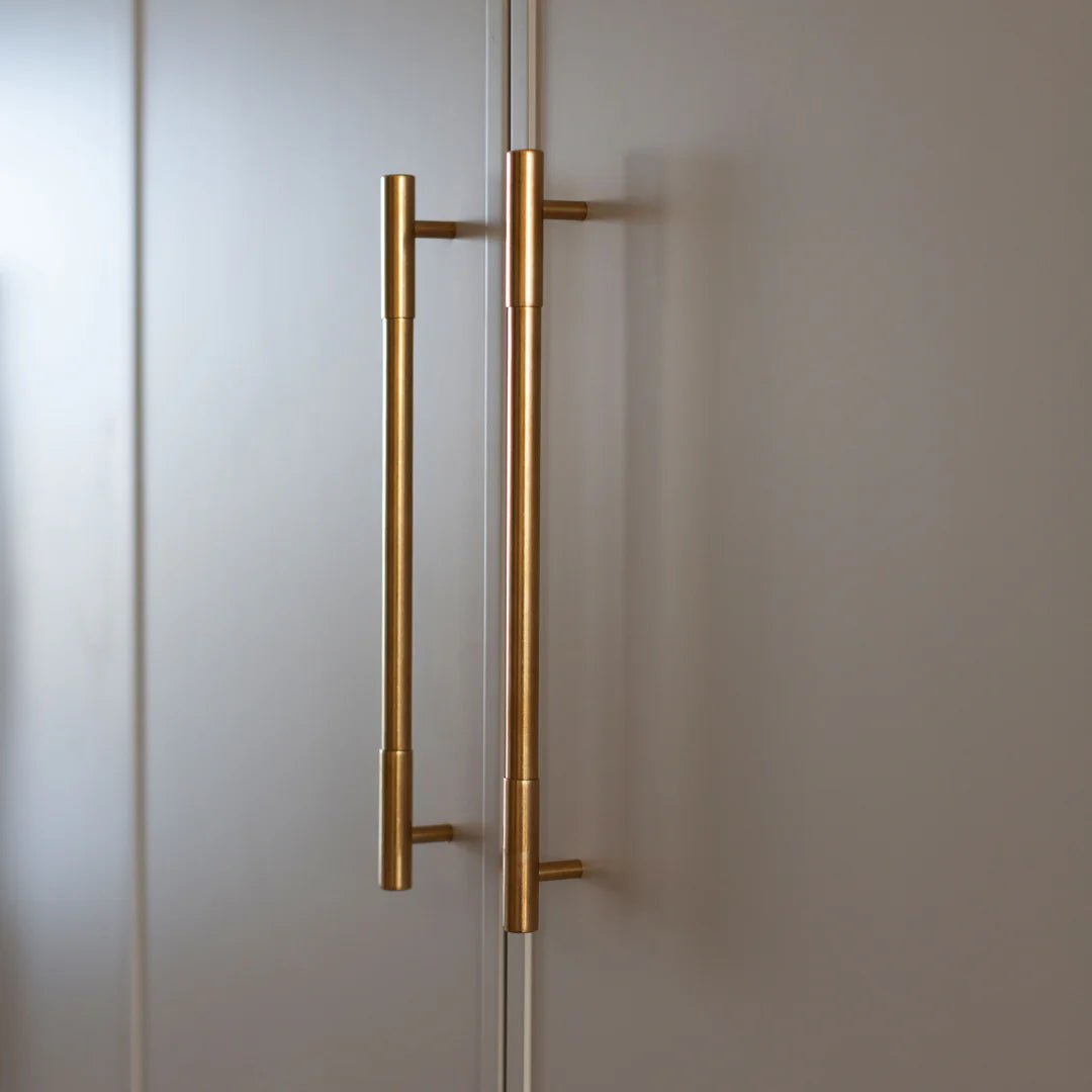 Mix Plain Appliance Pull Handle