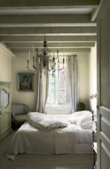 Room painted in Farrow & Ball New White No.59