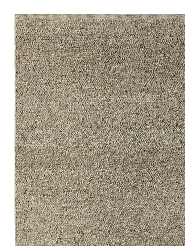 Pebble Rug in Gravel