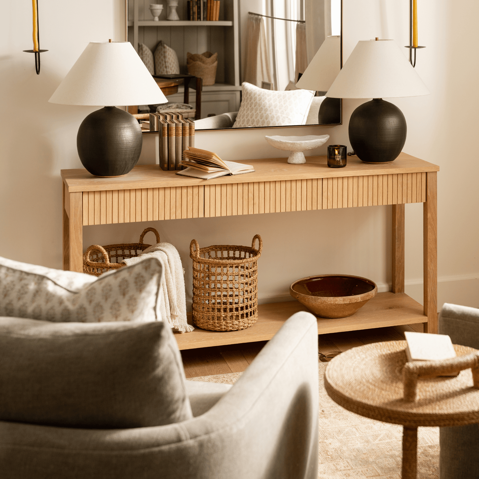 Riviera Console