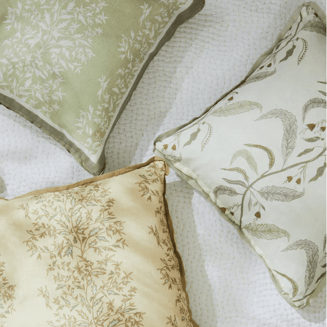 Tuileries Natural Pillow