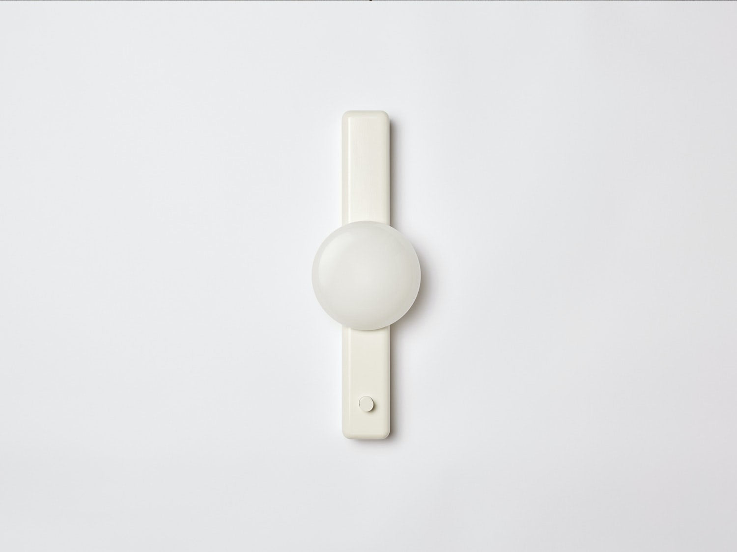 Workstead Park II in White Enamel